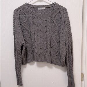 Arizona Jean Company Women's Gray Cropped Cable Knit Sweater Size Small